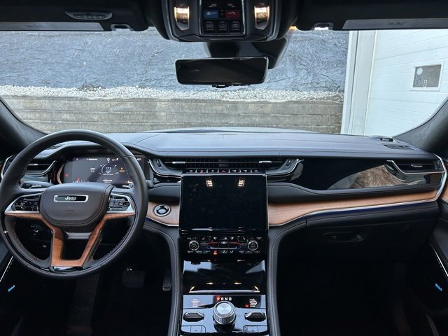 Certified 2025 Jeep Grand Cherokee L Summit image 10