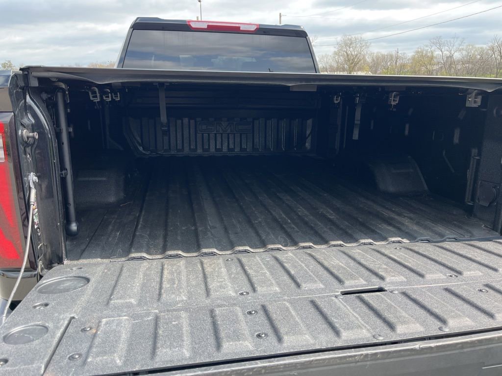 Used 2025 GMC Sierra 2500 SLT image 10
