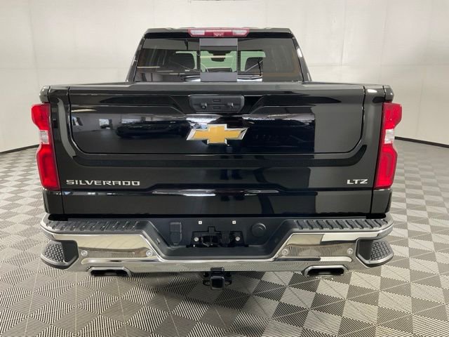 Used 2023 Chevrolet Silverado 1500 LTZ AWD/4WD image 8