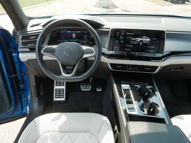 Certified 2024 Volkswagen Atlas Cross Sport SEL Premium R-Line AWD/4WD image 21