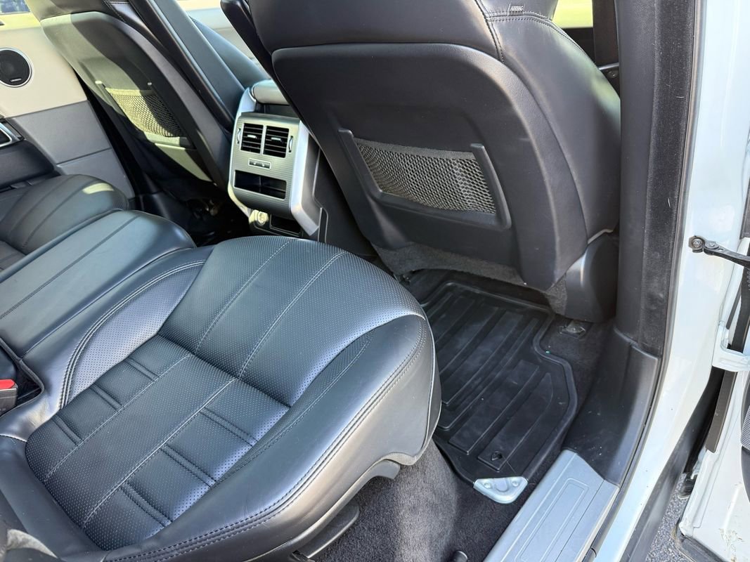 Used 2017 Land Rover Range Rover Sport HSE Dynamic image 25