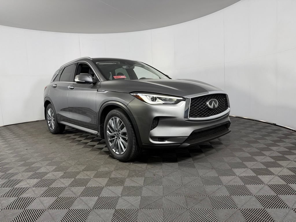 Used 2025 INFINITI QX50 Luxe AWD/4WD image 5