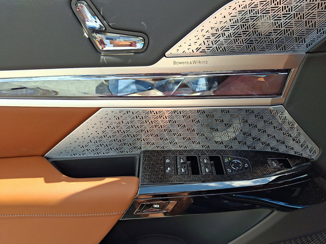 New 2026 BMW i7 xDrive60 w/ Executive Package AWD/4WD image 7