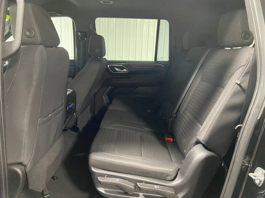 Used 2022 Chevrolet Suburban LS AWD/4WD image 10