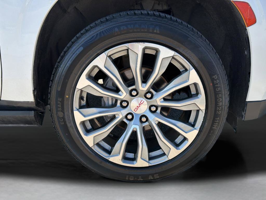 Used 2021 GMC Yukon Denali w/ Denali Premium Package image 9