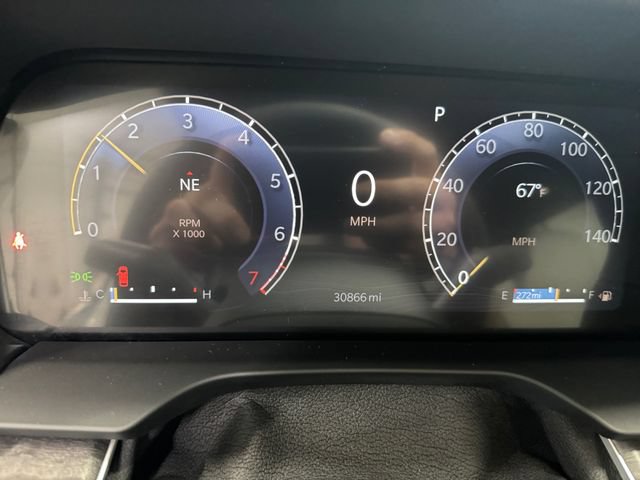Used 2024 Jeep Grand Cherokee Limited AWD/4WD image 2
