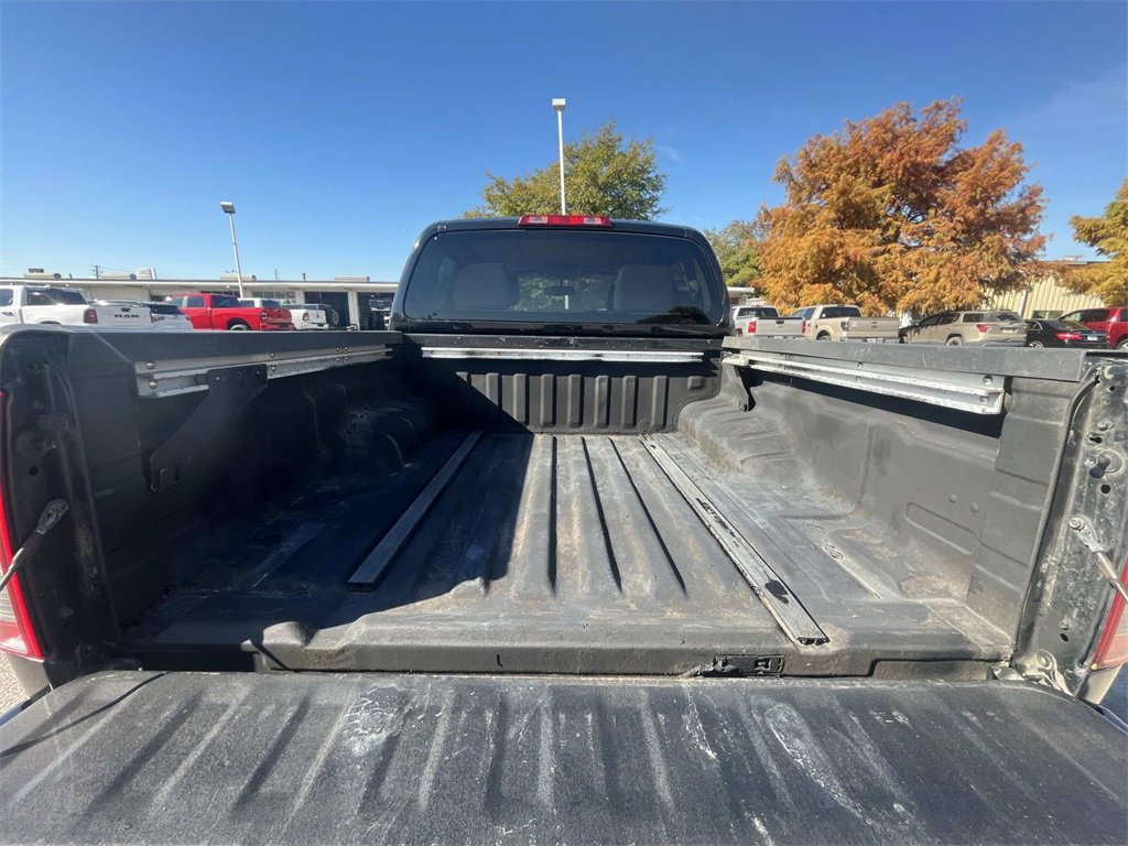 Used 2020 Nissan Frontier SV w/ Midnight Edition Floor Mats image 15