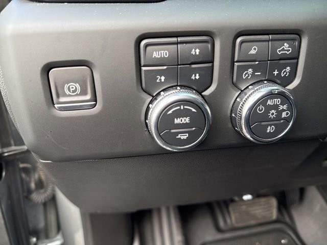 Used 2024 GMC Sierra 2500 AT4 w/ AT4 Premium Plus Package AWD/4WD image 17