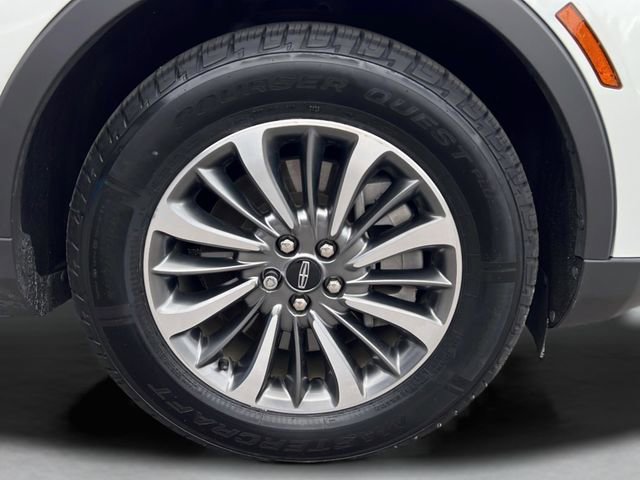 Used 2022 Lincoln Nautilus FWD w/ Premium Package image 24
