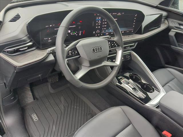 Certified 2025 Audi Q5 Premium w/ Convenience Package AWD/4WD image 10