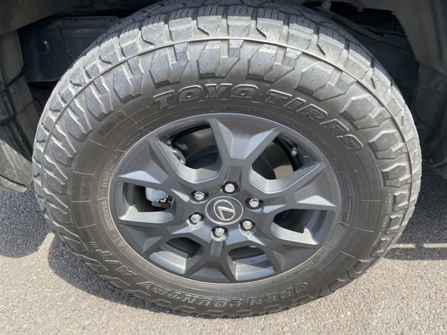 Used 2024 Lexus GX 550 AWD/4WD image 22