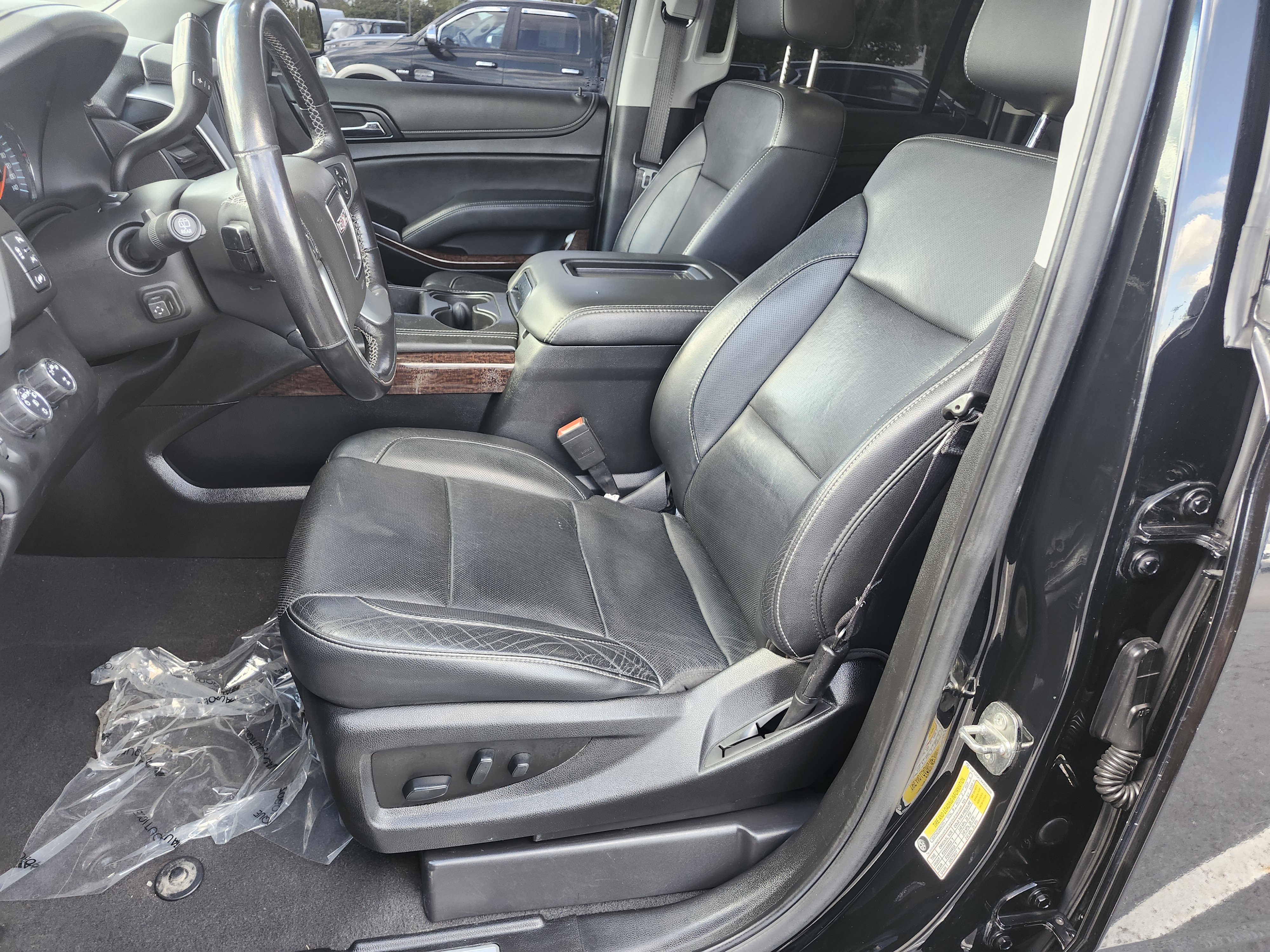 Used 2019 GMC Yukon XL SLT AWD/4WD image 27