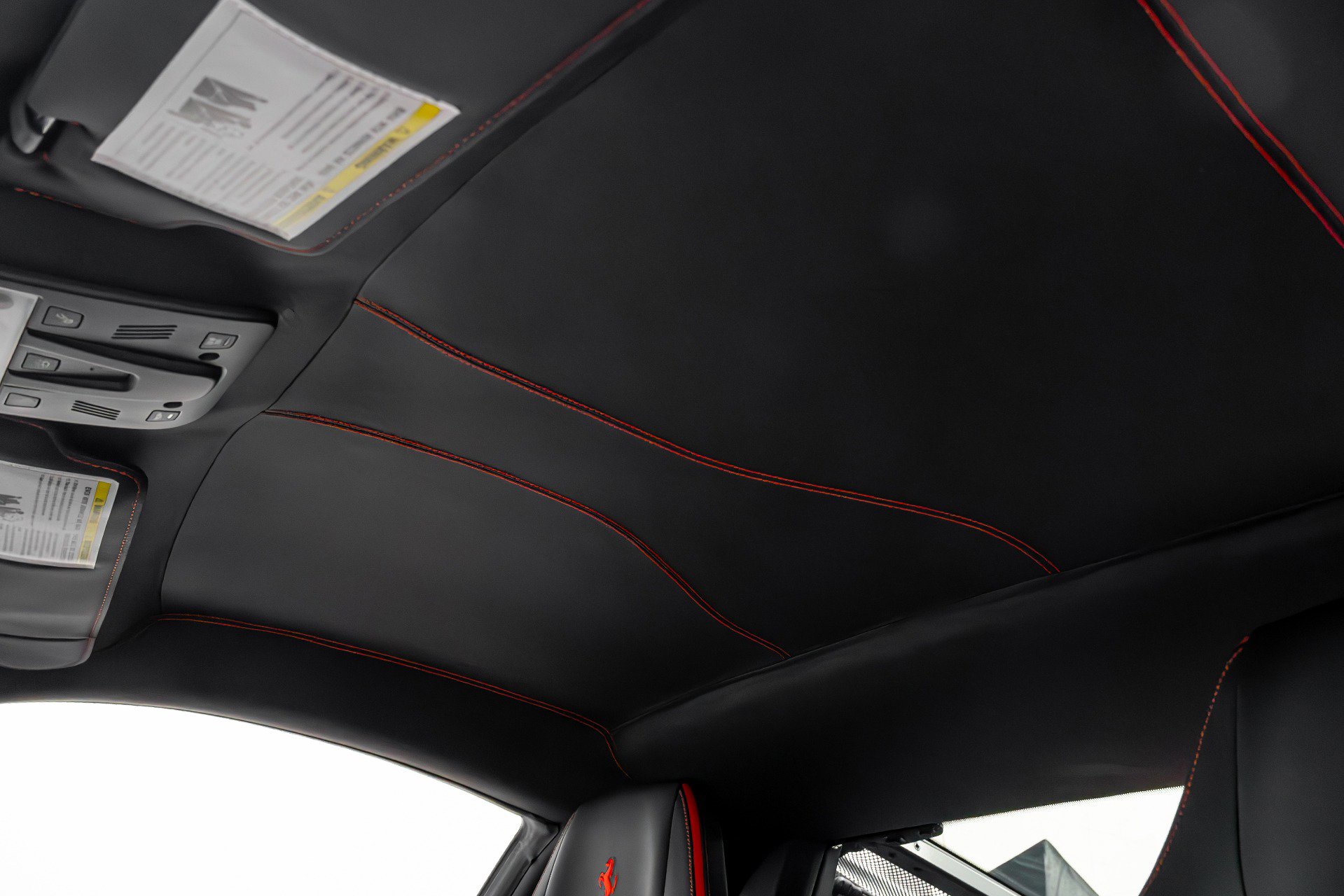 Used 2018 Ferrari 488 GTB RWD image 11