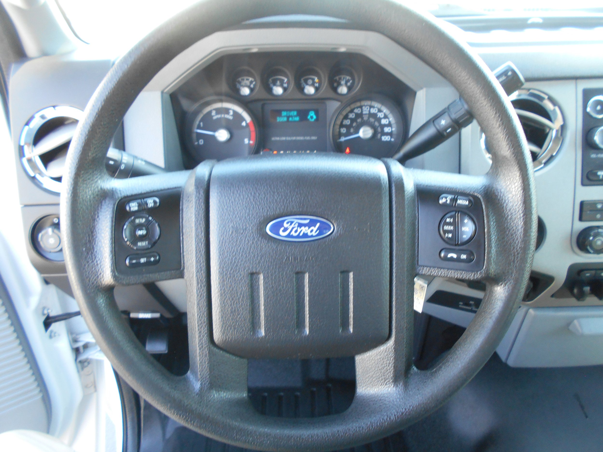 Used 2016 Ford F250 XLT w/ XLT Interior Package image 8