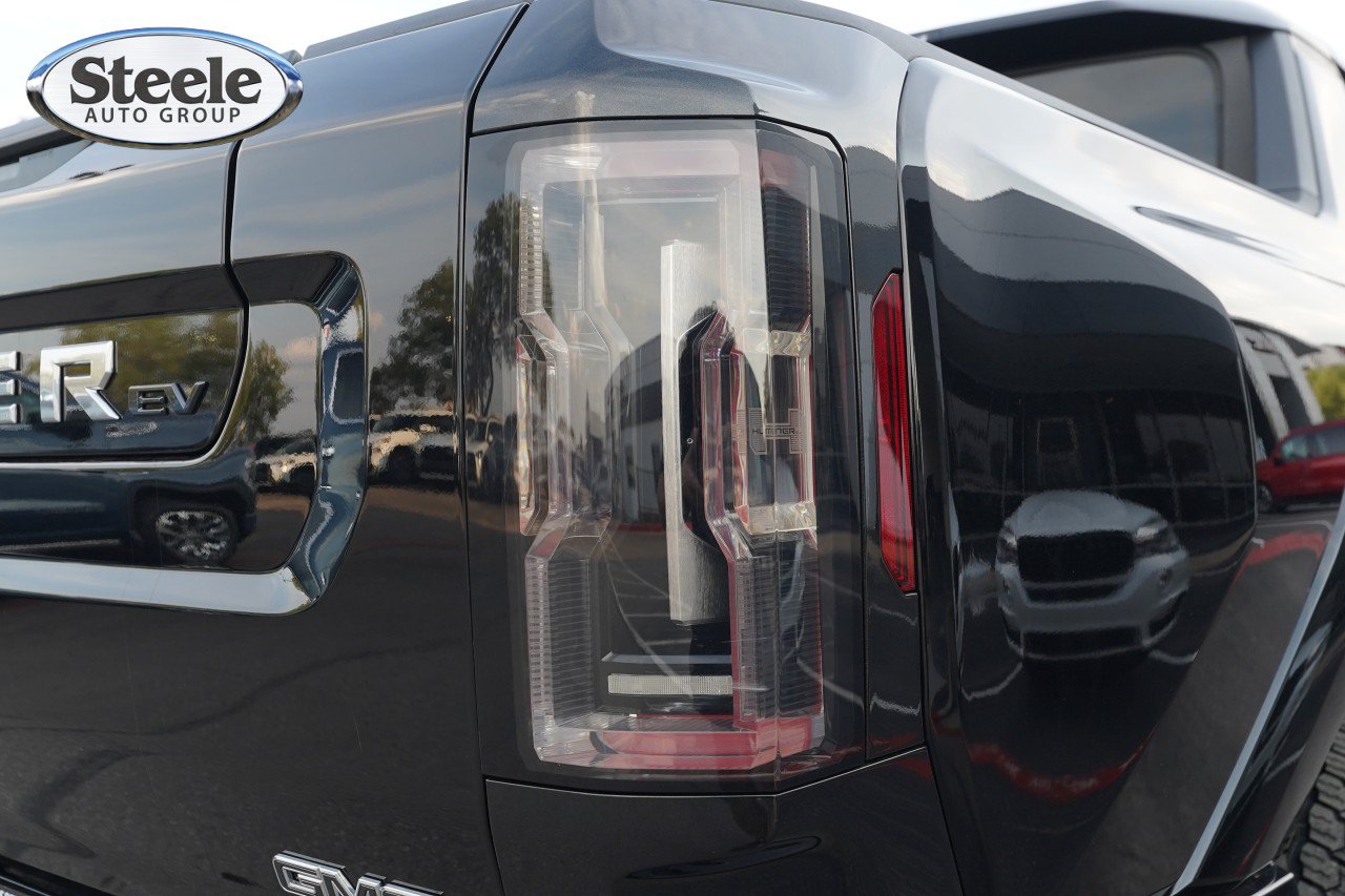 Used 2024 GMC Hummer EV 2X AWD/4WD image 21