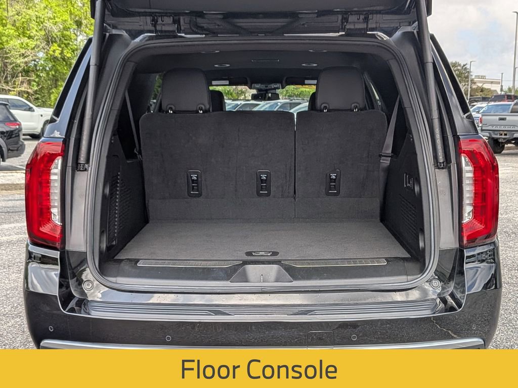 Used 2024 GMC Yukon XL Denali RWD image 28