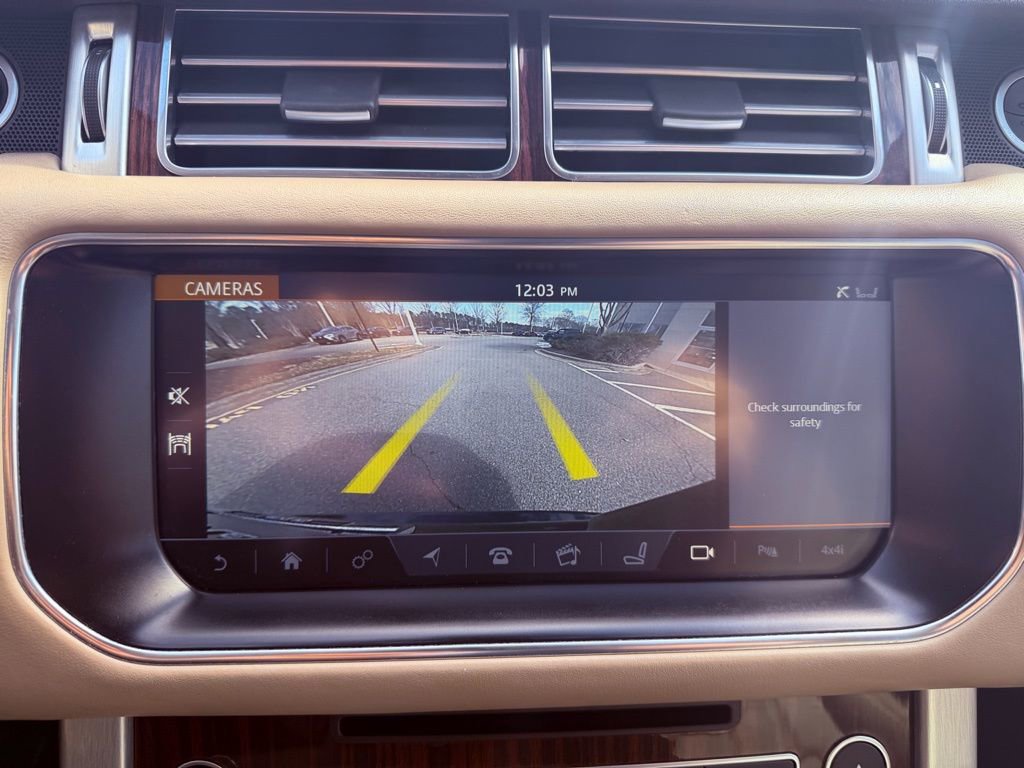 Used 2017 Land Rover Range Rover HSE image 26