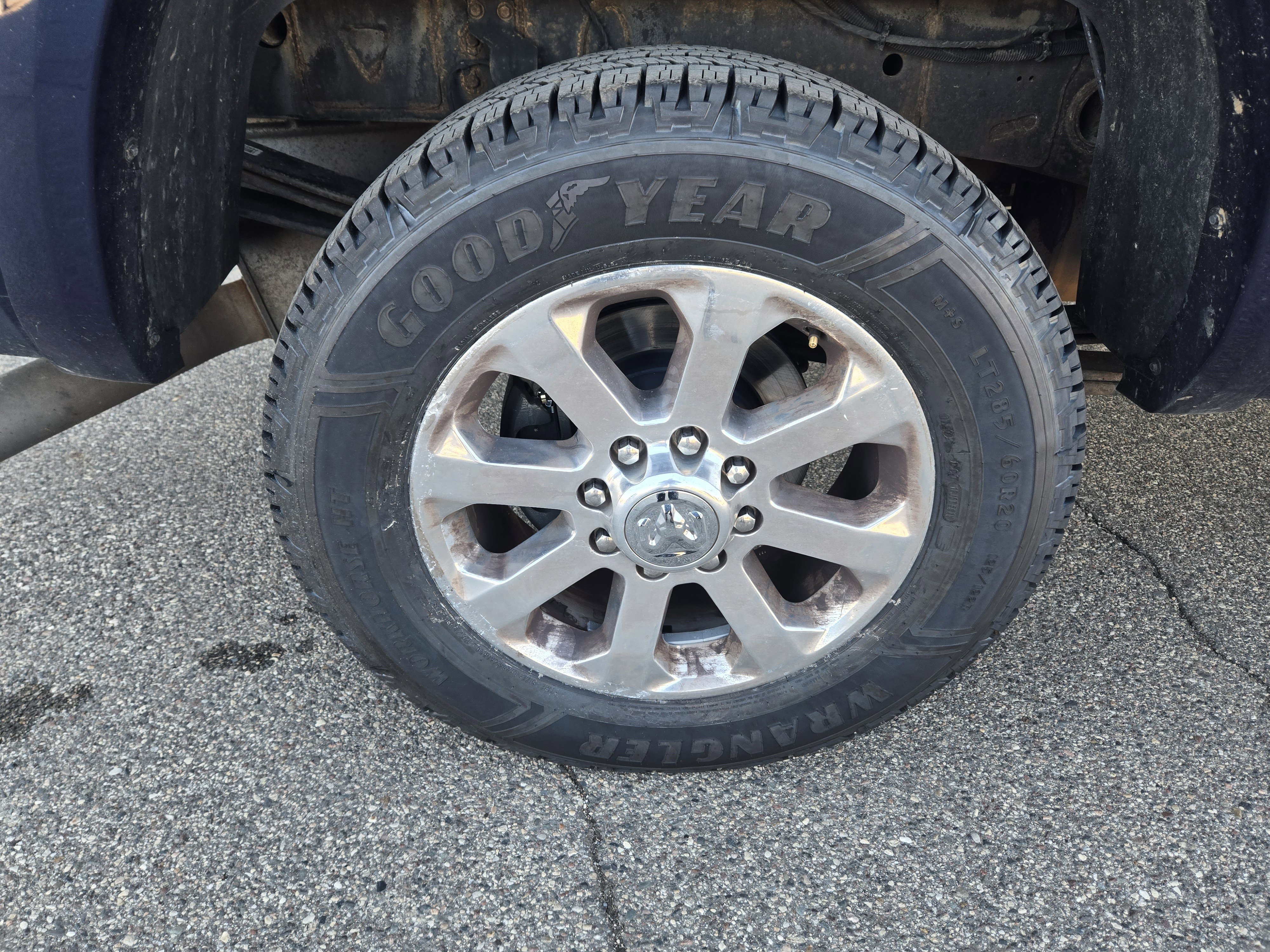 Used 2018 RAM 3500 Laramie Longhorn image 14