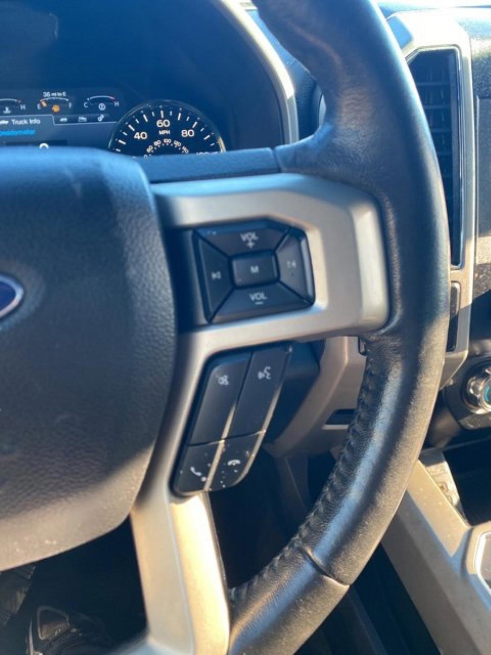 Used 2020 Ford F150 Lariat image 10