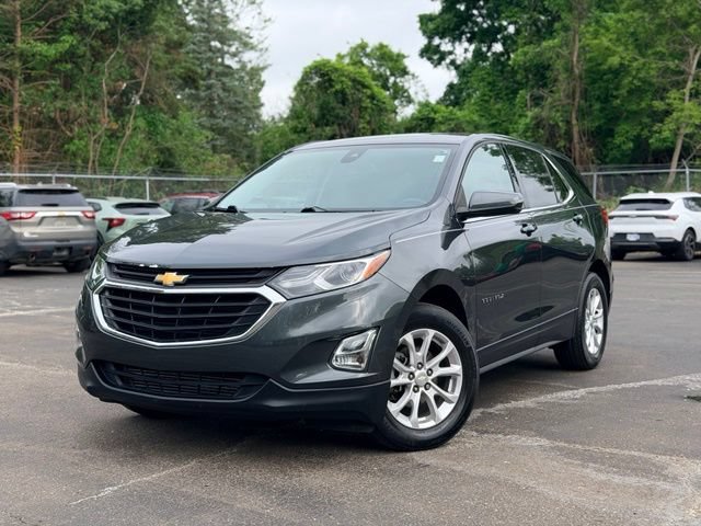 Used 2019 Chevrolet Equinox LT w/ Driver Convenience Package FWD image 2