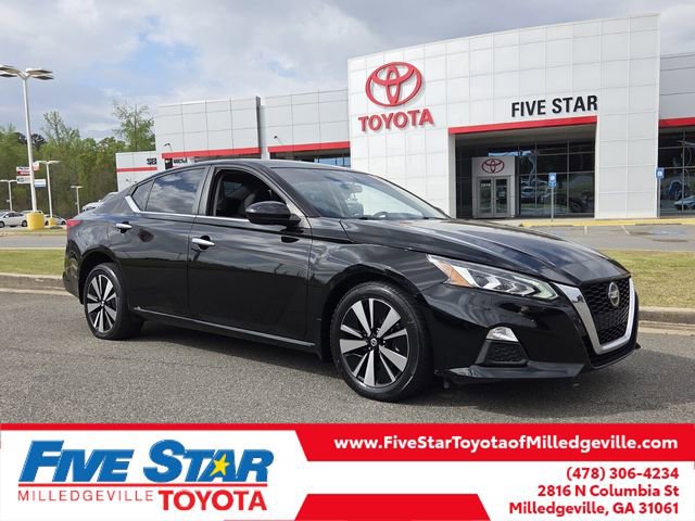 Used 2022 Nissan Altima 2.5 SV image 1