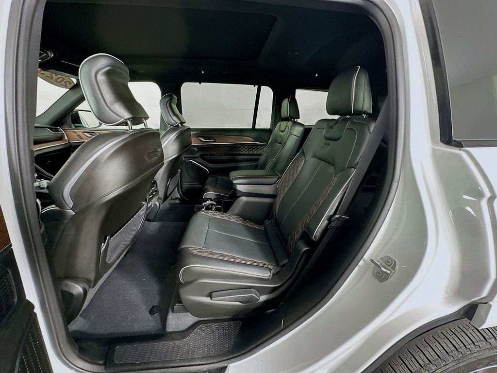 Certified 2023 Jeep Grand Cherokee L Summit w/ Luxury Tech Group V image 36