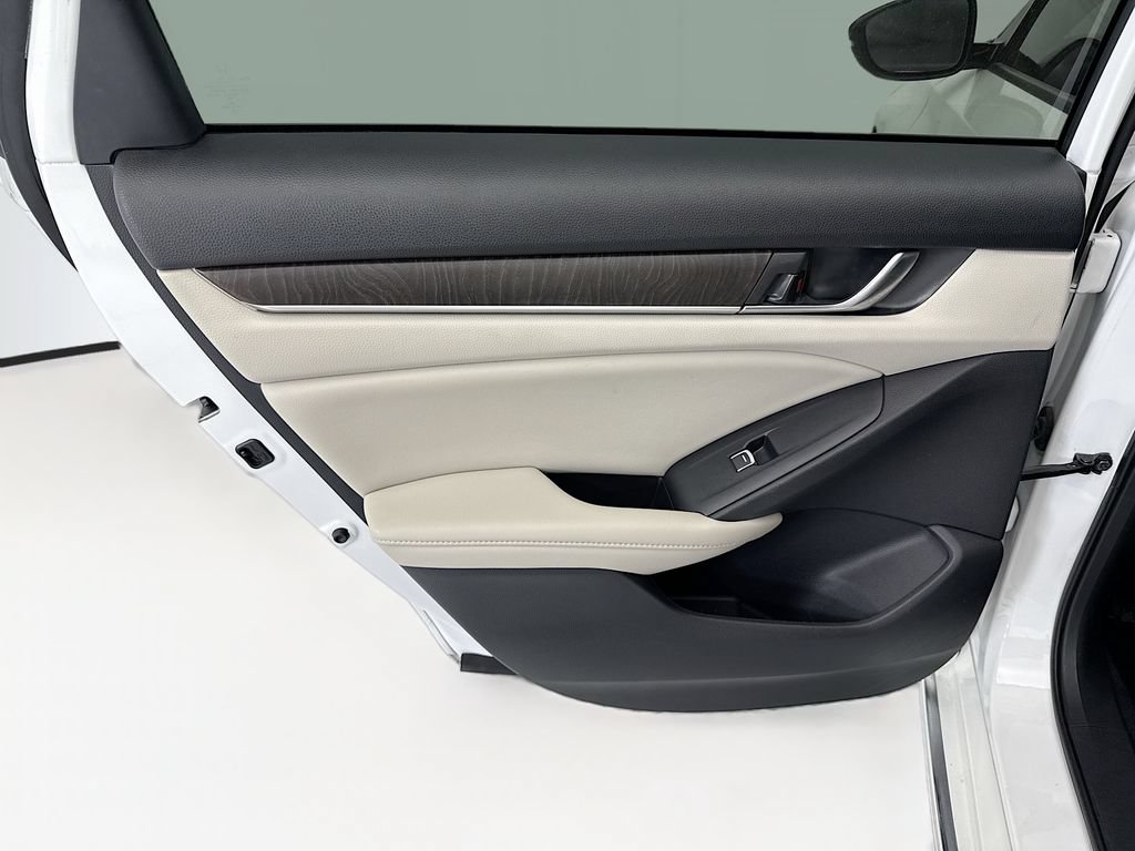 Used 2022 Honda Accord EX-L image 24