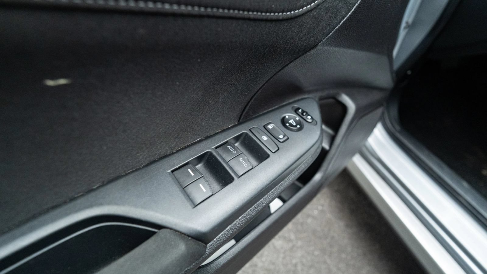 Used 2018 Honda Civic EX image 29