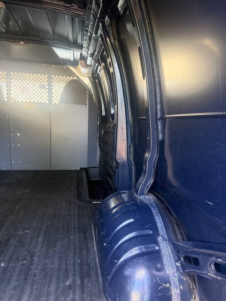 Used 2015 Chevrolet Express 2500 w/ Cold Climate Package RWD image 13