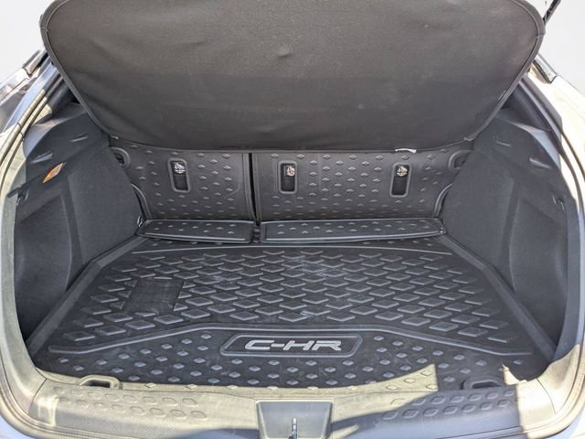 Used 2019 Toyota C-HR Limited FWD image 12