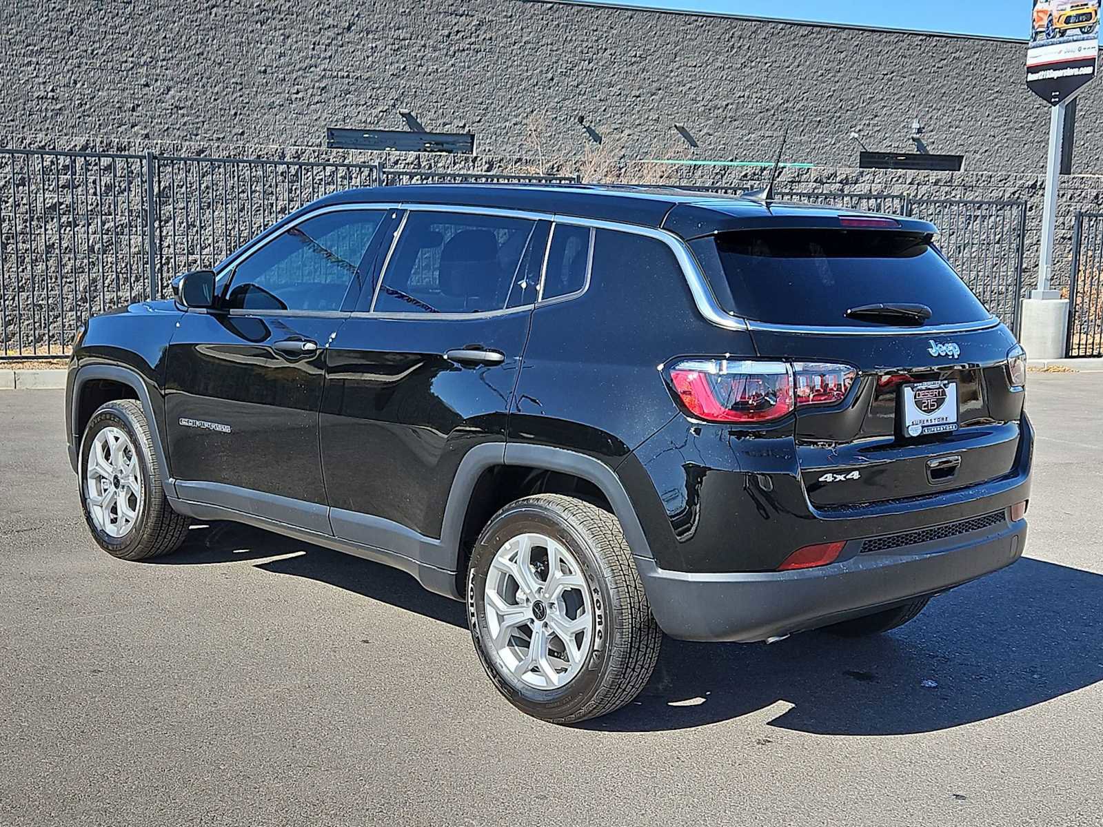 Used 2025 Jeep Compass Sport AWD/4WD image 28