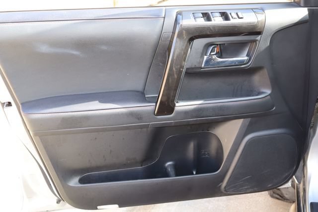 Used 2020 Toyota 4Runner TRD Off-Road AWD/4WD image 18