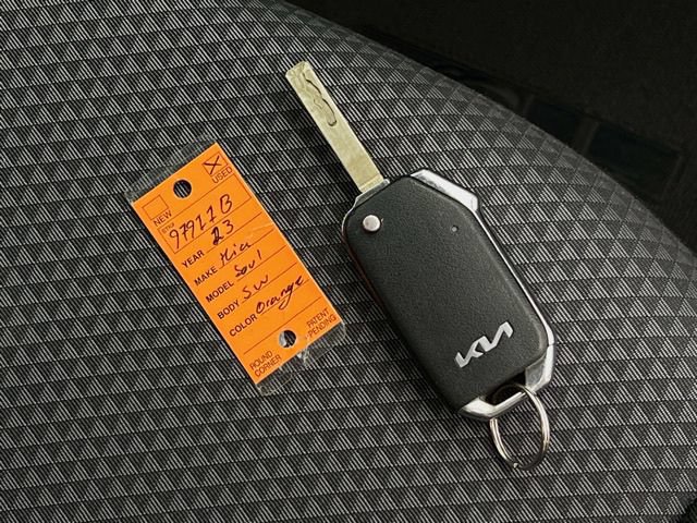 Used 2023 Kia Soul LX FWD image 26