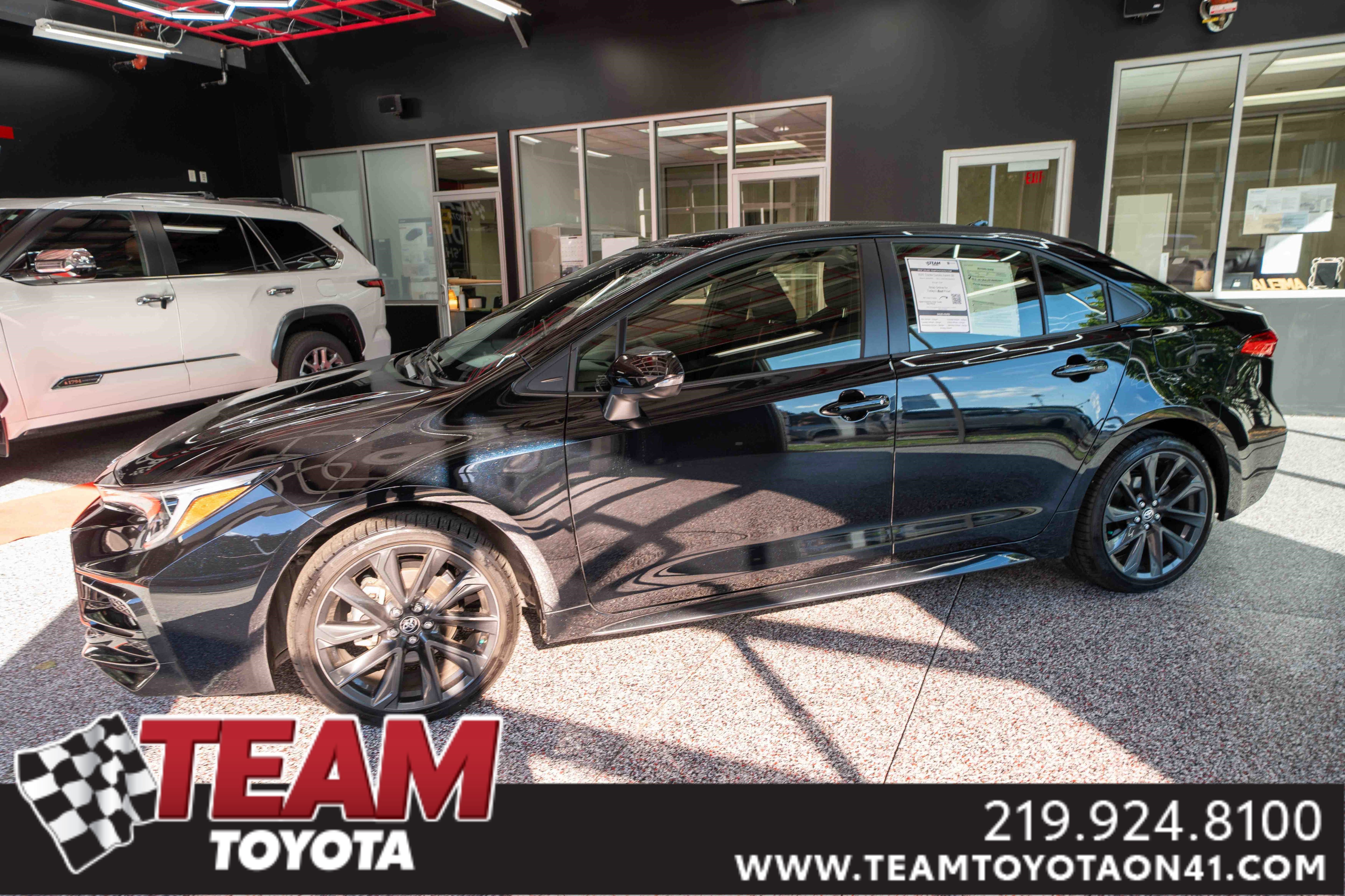 Used 2025 Toyota Corolla SE w/ SE Premium Package