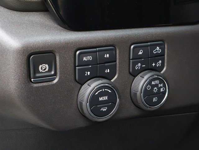 Used 2025 Chevrolet Silverado 1500 LT Trail Boss w/ LT Trail Boss Premium Package image 24