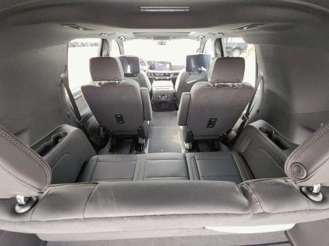 New 2026 Chevrolet Suburban High Country image 21