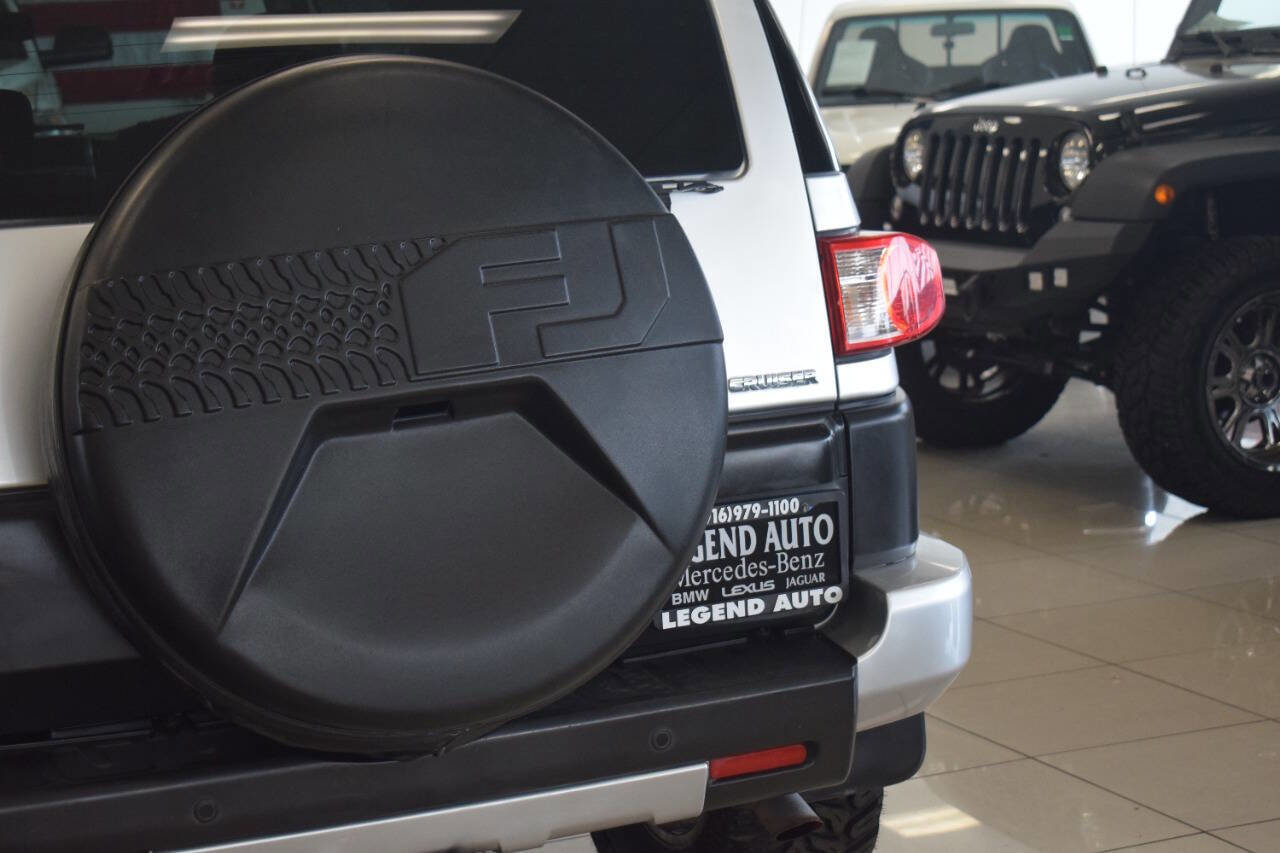 Used 2008 Toyota FJ Cruiser 4WD image 27