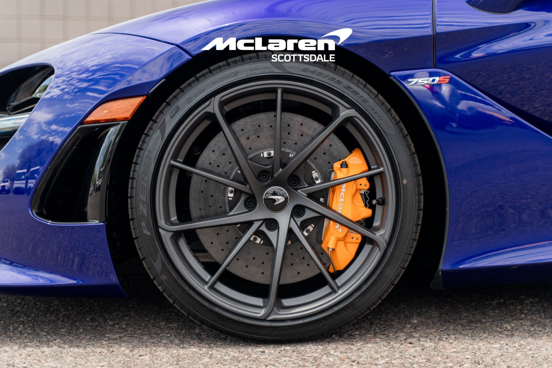 Used 2026 McLaren 750S Spider RWD image 28