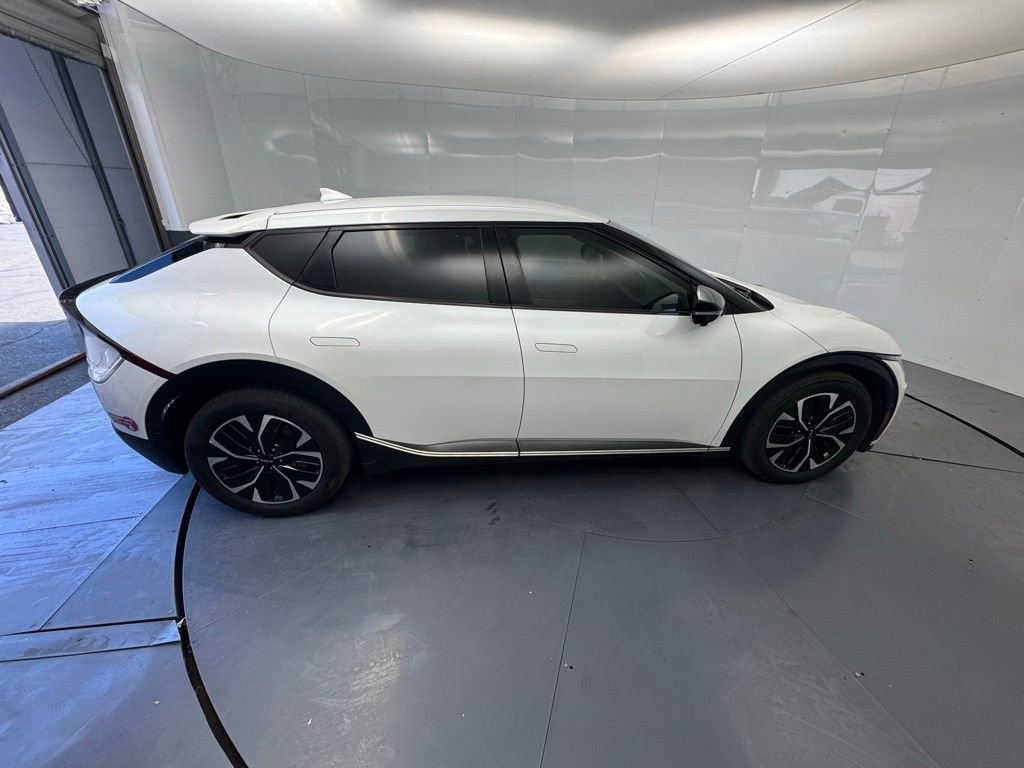 Certified 2024 Kia EV6 Wind w/ Wind Technology Package image 6