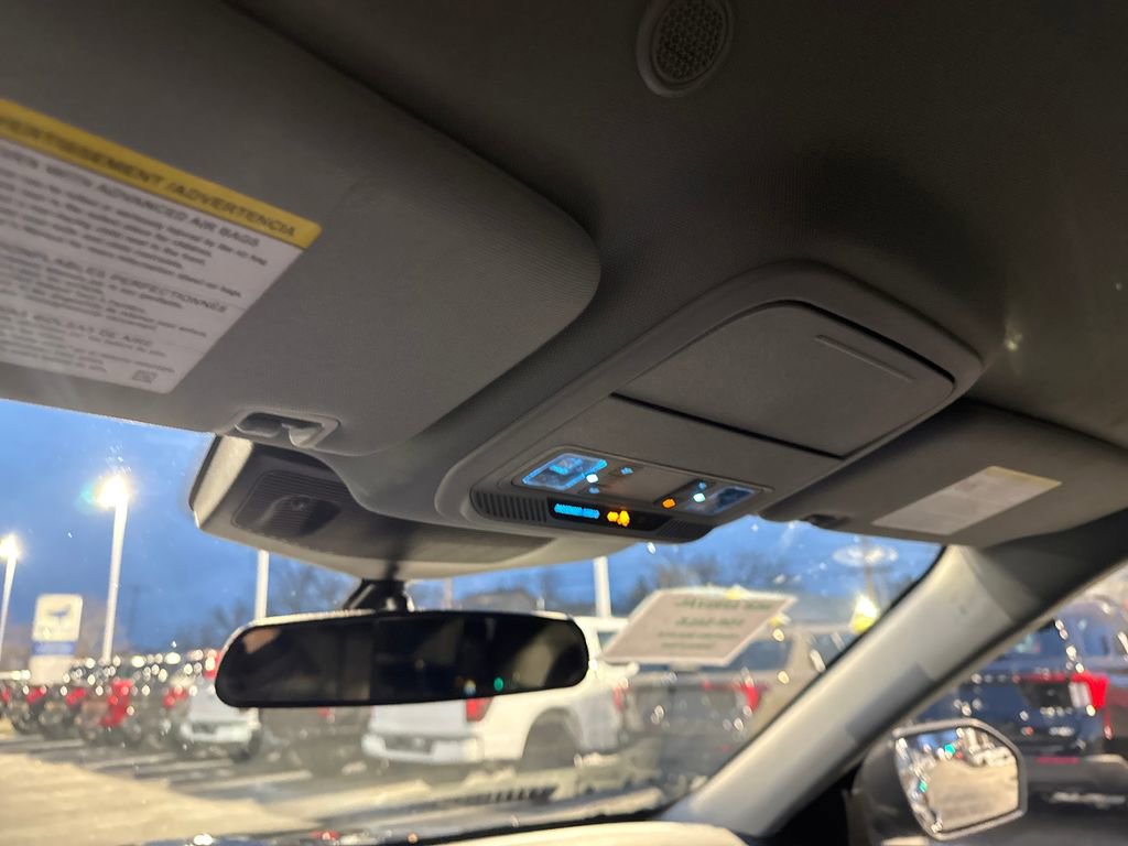 Used 2023 Ford Explorer XLT w/ Equipment Group 202A image 34