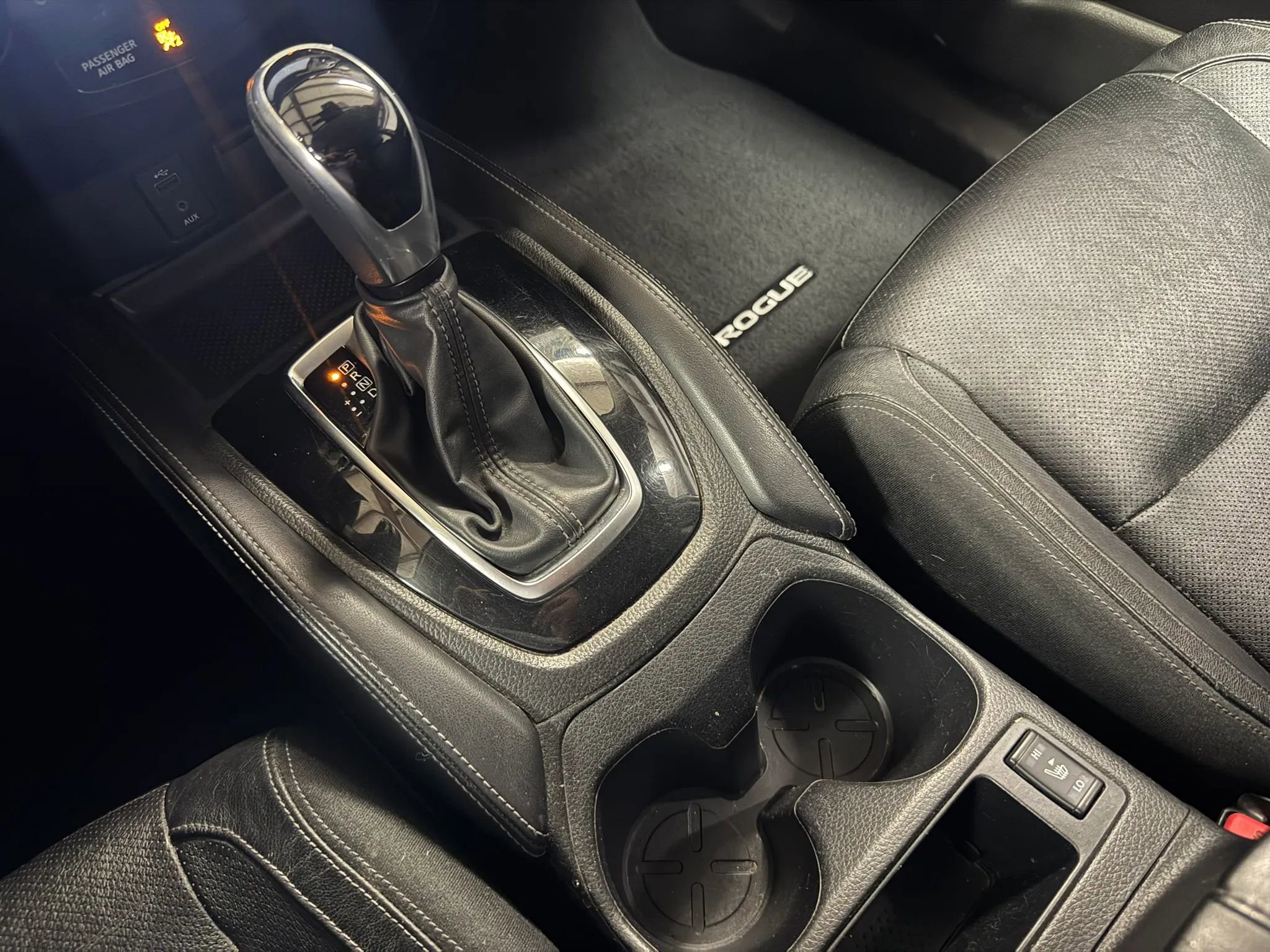 Used 2017 Nissan Rogue SL w/ SL Premium Package image 13