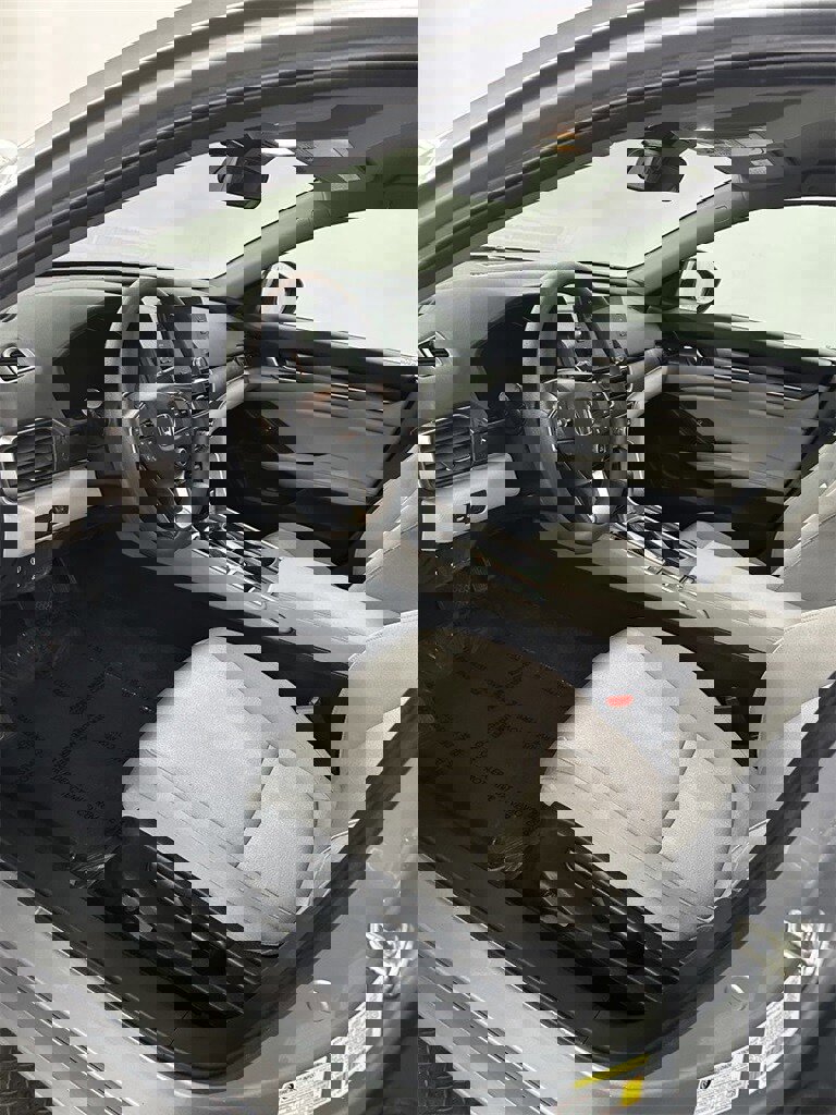 Used 2019 Honda Accord LX image 10