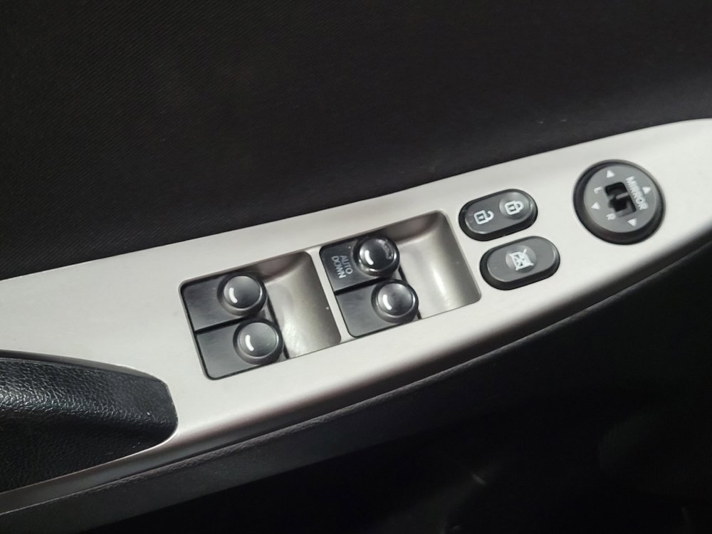 Used 2016 Hyundai Accent SE image 27