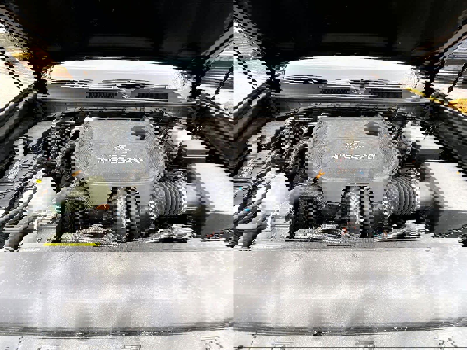 Certified 2025 Nissan Armada SL image 28