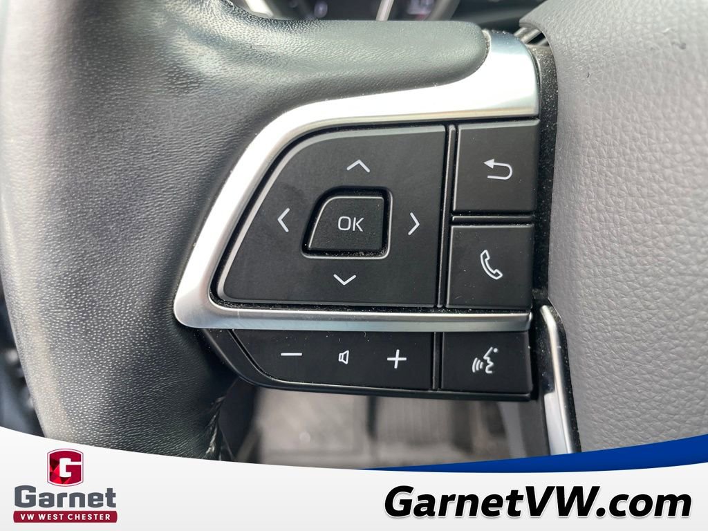 Used 2020 Toyota Highlander XLE image 33