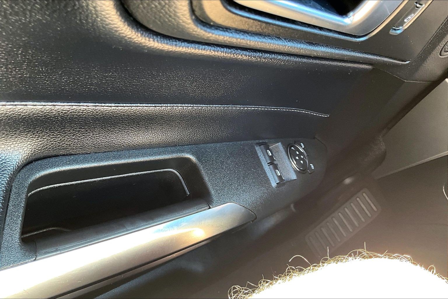 Used 2021 Ford Mustang Premium w/ Ford Safe & Smart Package RWD image 31