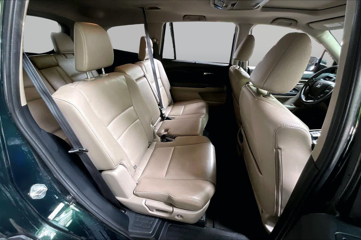 Used 2016 Honda Pilot Touring image 20