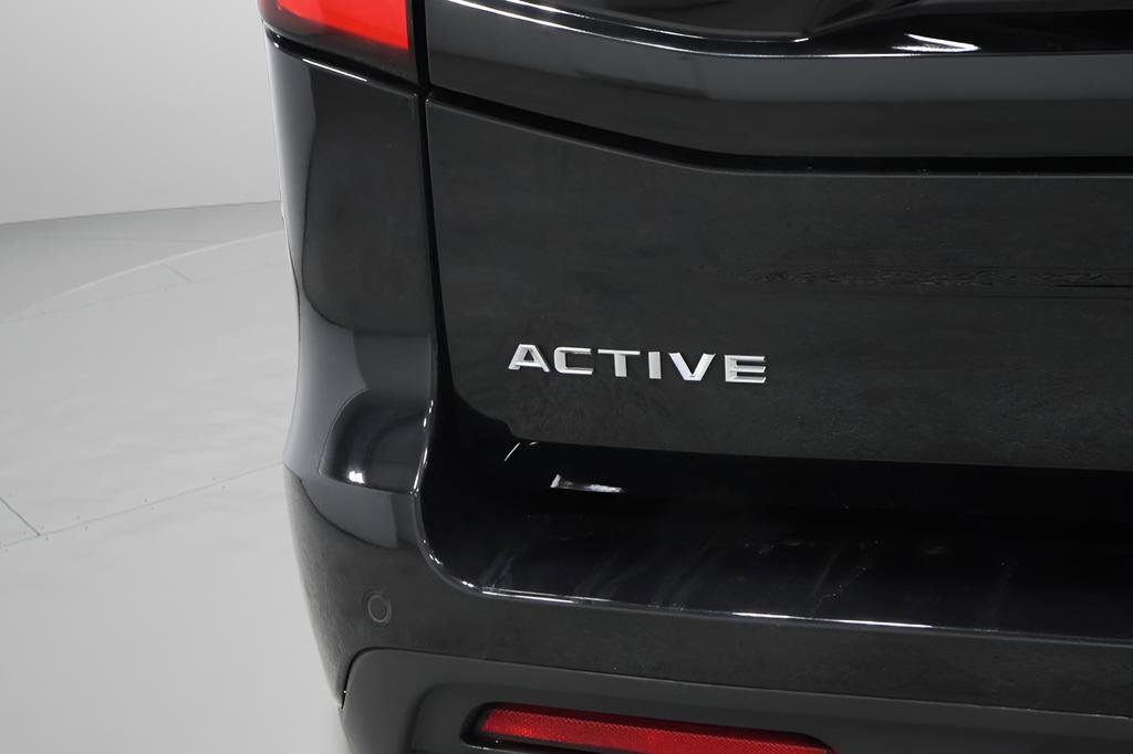 Used 2025 Ford Expedition Active AWD/4WD image 37