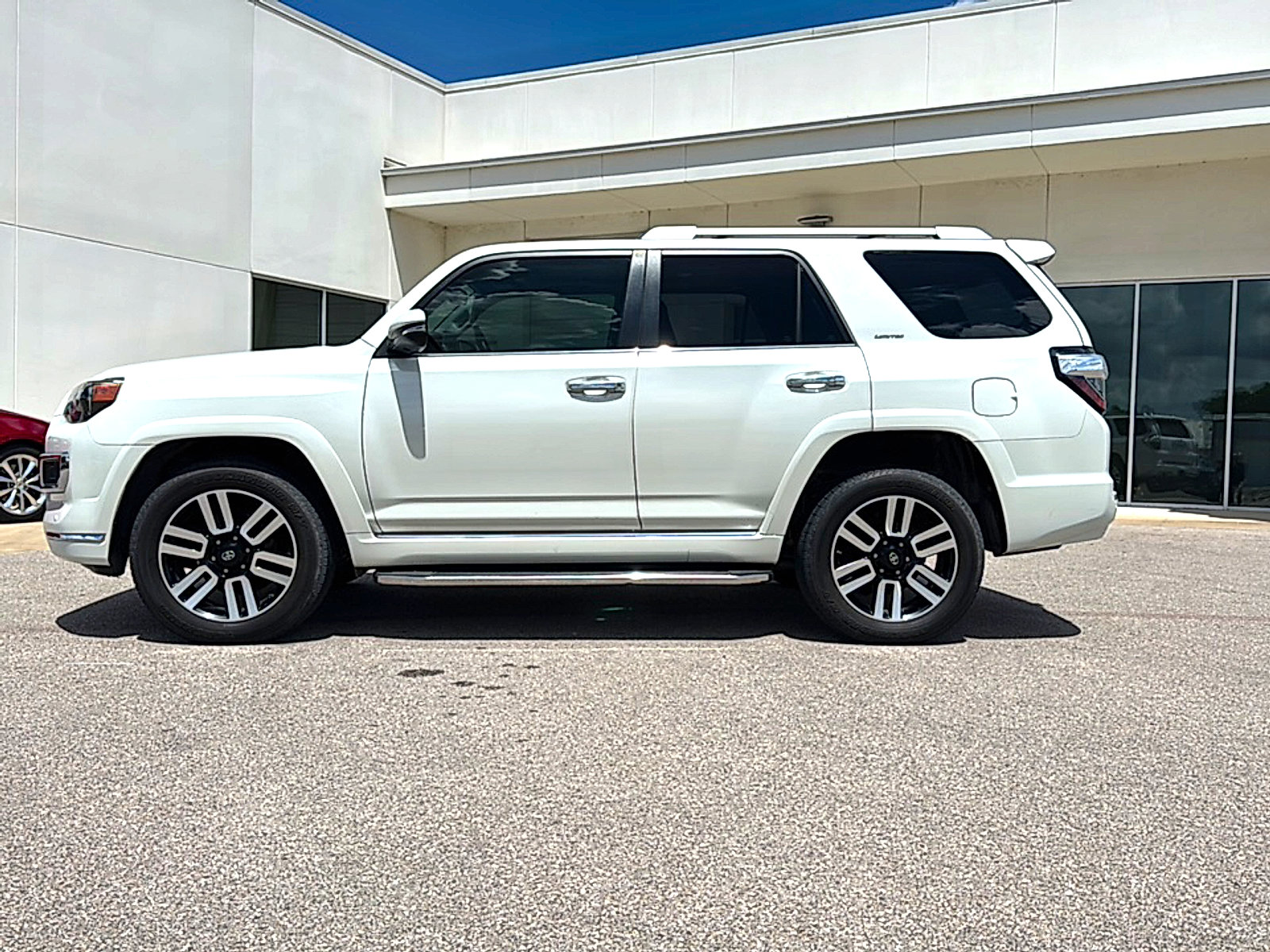 Used 2017 Toyota 4Runner Limited image 4