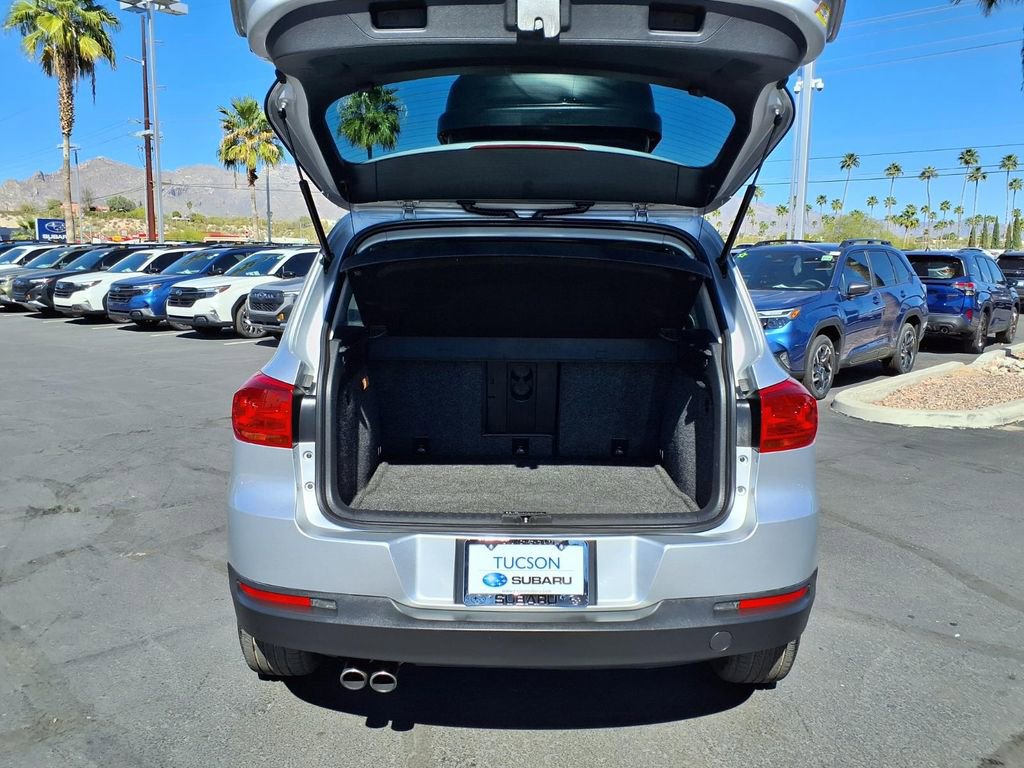 Used 2016 Volkswagen Tiguan S image 16